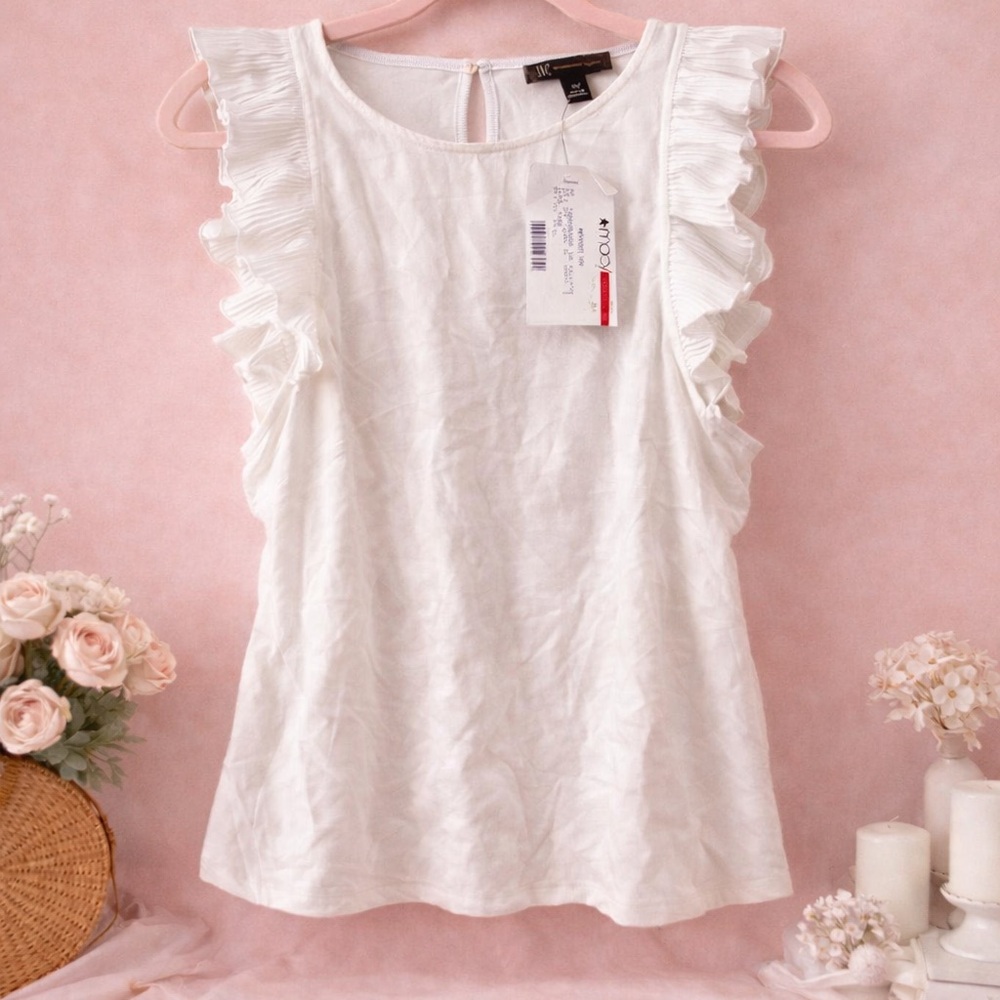 NWT INC International Concepts White Ruffled Blouse